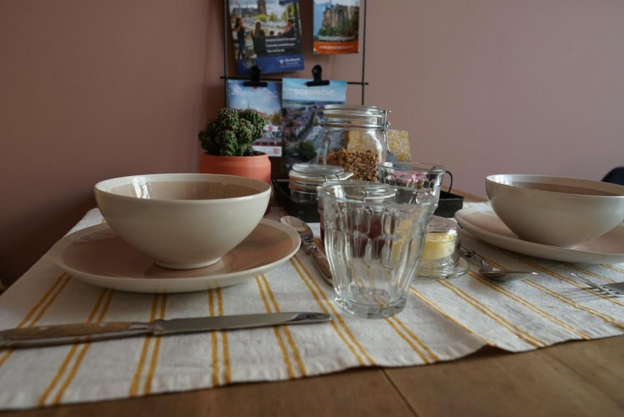 B&B De Warmoes Dordrecht Buitenkant foto