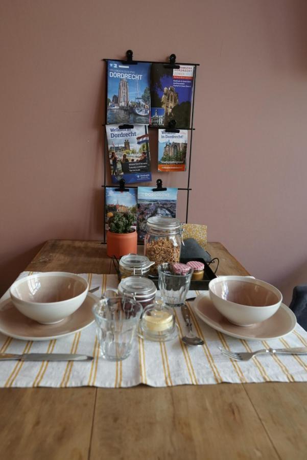 B&B De Warmoes Dordrecht Buitenkant foto